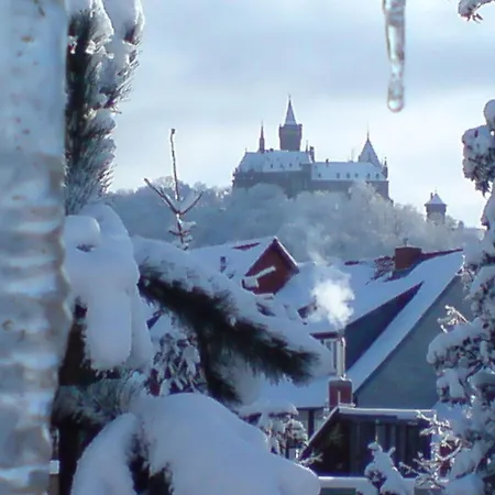 Апартаменты Apartment In A Historic Half Timbered House In Wernigerode Harz